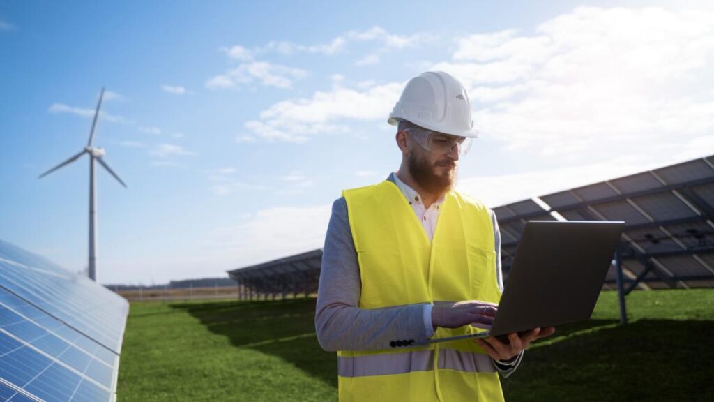Exploring Renewable Energy Jobs: Opportunities, Growth, and How to Get Started